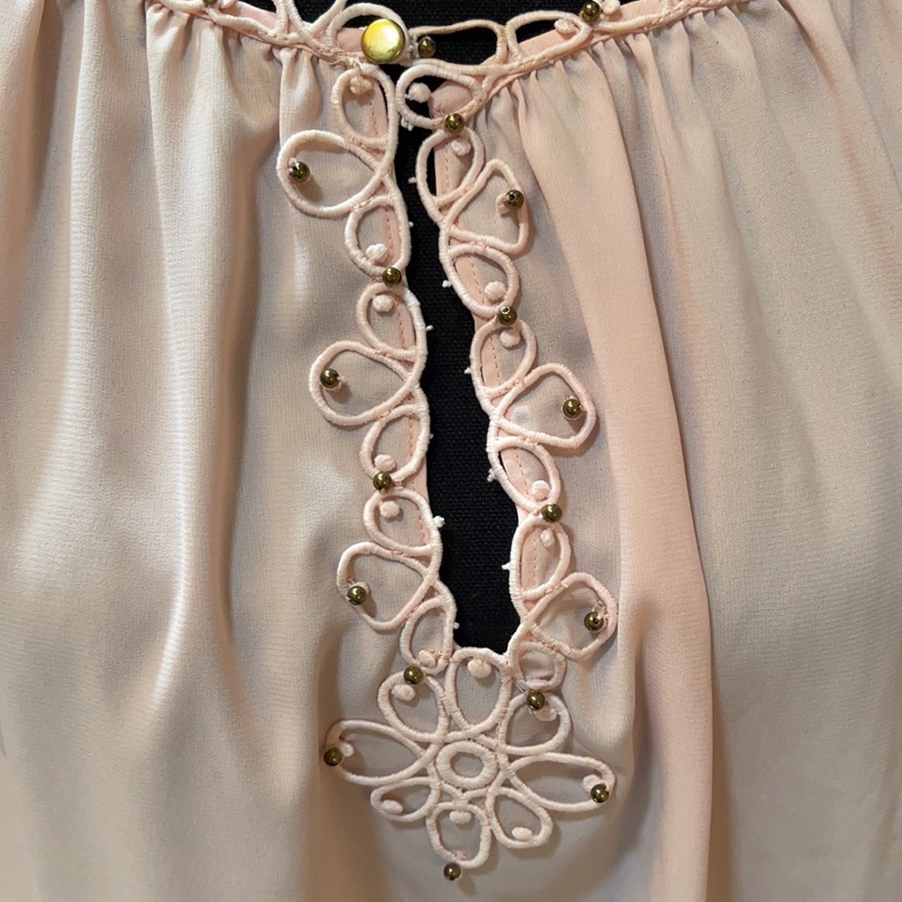 Tahari peach blouse - Picture 6 of 6